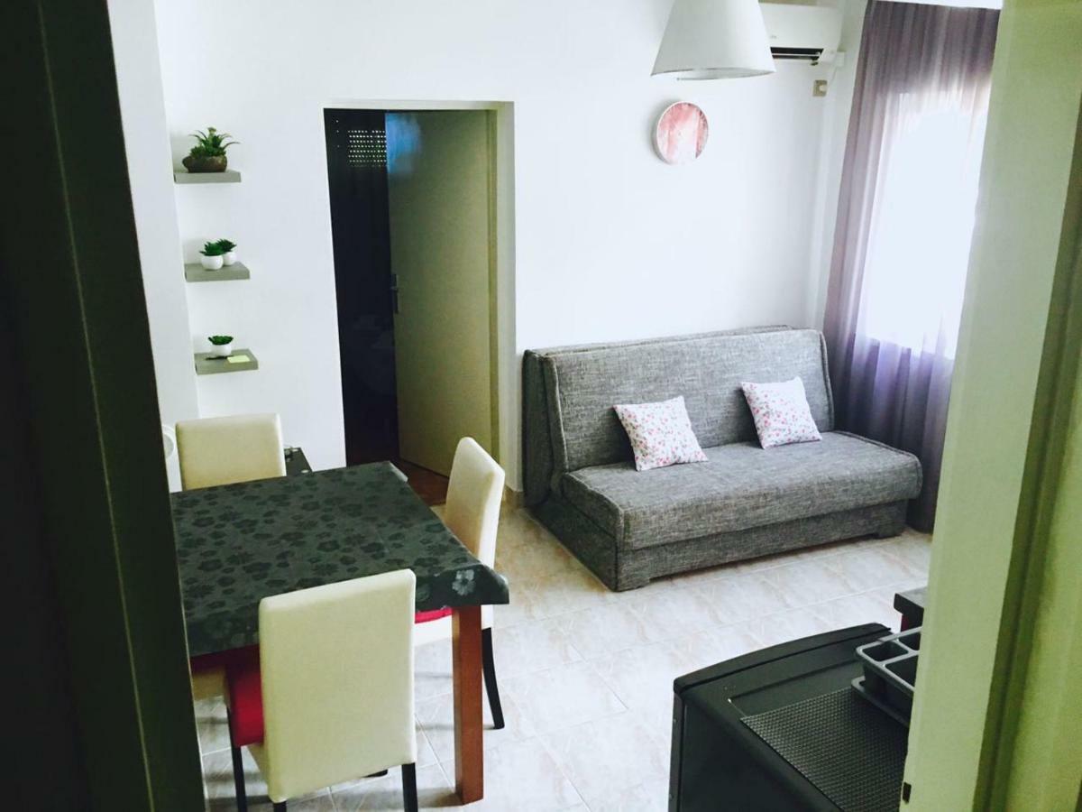 Apartment Neda Split Exterior photo